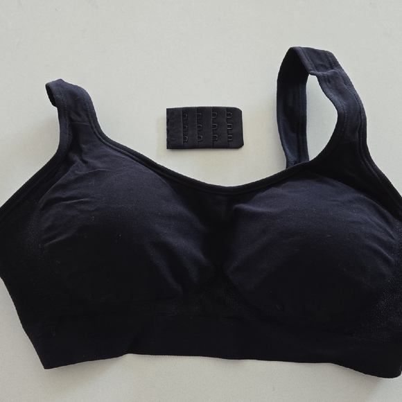 Underoutfit Other - Elegant Black Comfort Bra